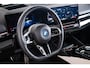 BMW i5 Touring eDrive40 M Sport Edition 84 kWh Trekhaak - Panoramadak - Parking/Driving Professional - Comfort Pack - Harman Kardon - Head up - Comfort Acces - Stuurwielrandverwarming - Active Guard -
