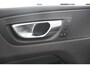Volvo XC60 T6 AWD Plus Dark | Stoel + Stuur verwarming | Trekhaak | BLIS |