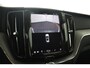 Volvo XC60 T6 AWD Plus Dark | Stoel + Stuur verwarming | Trekhaak | BLIS |