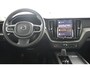 Volvo XC60 T6 AWD Plus Dark | Stoel + Stuur verwarming | Trekhaak | BLIS |
