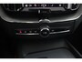 Volvo XC60 T6 AWD Plus Dark | Stoel + Stuur verwarming | Trekhaak | BLIS |