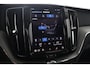 Volvo XC60 T6 AWD Plus Dark | Stoel + Stuur verwarming | Trekhaak | BLIS |