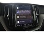 Volvo XC60 T6 AWD Plus Dark | Stoel + Stuur verwarming | Trekhaak | BLIS |