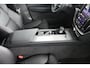 Volvo XC60 T6 AWD Plus Dark | Stoel + Stuur verwarming | Trekhaak | BLIS |