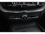 Volvo XC60 T6 AWD Plus Dark | Stoel + Stuur verwarming | Trekhaak | BLIS |