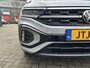 Volkswagen T-Roc 1.5 TSI 150pk R-Line Black Style DSG Automaat Panoramadak / IQ LED / Navigatie / Digital Cockpit / App-connect / Achterklep elektr.