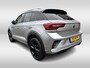 Volkswagen T-Roc 1.5 TSI 150pk R-Line Black Style DSG Automaat Panoramadak / IQ LED / Navigatie / Digital Cockpit / App-connect / Achterklep elektr.