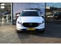 Mazda CX-30 2.0 e-SkyActiv-X 180 M Hybrid Luxury , Automaat, Trekhaak, Leder, Bose, Adap.Cruise, Camera, Navi, Stoel/Stuurverwarming, Clima, Apple Carlay, Android Auto, HUD, LMV 18 Inch, LKA, PDC,