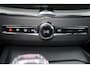 Volvo XC60 T8 Recharge AWD Ultra Black Edition - Luchtvering - Panorama/schuifdak - IntelliSafe Assist & Surround - 360º Camera - Harman/Kardon audio - Adaptieve LED koplampen - Verwarmde voorstoelen, stuur & achterbank - Parkeersensoren voor & achter - Elektr. bedienb. voorstoelen met geheugen - Head up display - Draadloze tel. lader - Extra getint glas - 21' LMV