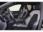 Volvo XC60 T8 Recharge AWD Ultra Black Edition - Luchtvering - Panorama/schuifdak - IntelliSafe Assist & Surround - 360º Camera - Harman/Kardon audio - Adaptieve LED koplampen - Verwarmde voorstoelen, stuur & achterbank - Parkeersensoren voor & achter - Elektr. bedienb. voorstoelen met geheugen - Head up display - Draadloze tel. lader - Extra getint glas - 21' LMV