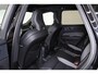 Volvo XC60 T8 Recharge AWD Ultra Black Edition - Luchtvering - Panorama/schuifdak - IntelliSafe Assist & Surround - 360º Camera - Harman/Kardon audio - Adaptieve LED koplampen - Verwarmde voorstoelen, stuur & achterbank - Parkeersensoren voor & achter - Elektr. bedienb. voorstoelen met geheugen - Head up display - Draadloze tel. lader - Extra getint glas - 21' LMV