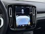 Volvo XC40 232pk Recharge Pro 70KwH Pano-Dak SOH 95% Adaptive-Cruise 20" Elektr.-Leer/Alcantara+Verwarmd+Memory Warmtepomp Harman&Kardon®-Hifi Camera Apple Carplay Android Auto Navi Ecc Pdc Led Elek.Achterklep Keyless Full Led Origineel NLse auto! € 54.000,- nieuw. 1e Eigenaar Origineel Nederlandse Auto Dealeronderhouden 1.500KG -Trekvermogen