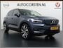 Volvo XC40 232pk Recharge Pro 70KwH Pano-Dak SOH 95% Adaptive-Cruise 20" Elektr.-Leer/Alcantara+Verwarmd+Memory Warmtepomp Harman&Kardon®-Hifi Camera Apple Carplay Android Auto Navi Ecc Pdc Led Elek.Achterklep Keyless Full Led Origineel NLse auto! € 54.000,- nieuw. 1e Eigenaar Origineel Nederlandse Auto Dealeronderhouden 1.500KG -Trekvermogen
