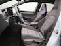 Volkswagen Golf 1.5 eHybrid GTE 272 PK | Panoramadak | 18 Inch Catania | Stoelverwarming | Head-Updisplay | Digital Cockpit Pro | Sfeerverlichting | Keyless Access