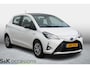 Toyota Yaris 1.5 Hybrid Black edition NAVI PDC Cruise
