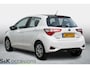 Toyota Yaris 1.5 Hybrid Black edition NAVI PDC Cruise