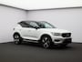Volvo XC40 T5 Recharge R-Design / Trekhaak / Pano. Dak / Stoel- + stuurwielverwarming / 360 camera / Harman Kardon Audio / Elek. verstelbare stoelen / Pilot Assist