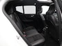 Volvo XC40 T5 Recharge R-Design / Trekhaak / Pano. Dak / Stoel- + stuurwielverwarming / 360 camera / Harman Kardon Audio / Elek. verstelbare stoelen / Pilot Assist
