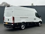IVECO Daily 35S14V 2.3 136 PK / L2H2 / 30.452 KM !! / 3.500 KG AHG / 270 A DEUREN / TREKHAAK / AIRCO / BLUETOOTH / 3-ZITS