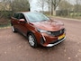 Peugeot 5008 1.2 PureTech Blue Lease Premium / Navi / Camera / xenon / 7p / Airco /