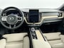 Volvo XC60 T8 Recharge Ultra Dark | 20" | Luchtvering | Trekhaak | Panoramadak | Head-up | Harman Kardon | Elektr. verst. Stoelen | Full LED