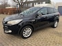 Ford Kuga 1.5 Titanium Styling Pack panoramadak, navi, cruise elec pakket 4wd trekhaak multi-stuur, pdc, nwe apk * rijklaarprijs *