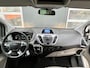 Ford Transit Custom 310 2.2 TDCI L2H1 Limited DC Airco Cruise control Trekhaak 2800kg trekgewicht 6-Persoons Stoelverwarming Bluetooth handsfree Parkeersensoren voor en achter Schuifdeur links en rechts 1e eigenaar Euro 5