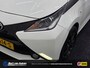 Toyota Aygo 1.0 VVT-i x-play Airco Camera WInterbandenset