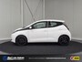 Toyota Aygo 1.0 VVT-i x-play Airco Camera WInterbandenset