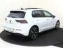 Volkswagen Golf 1.5 eHybrid GTE | SoH 99% | Panoramadak | 360 camera | Head-up display | Adaptieve cruise control | 3-zone airco | LED matrix verlichting | CarPlay | Stoel- en stuurwielverwarming |