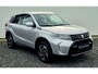 Suzuki Vitara 1.4 Boosterjet Smart Hybrid Style MY 2026 - 17” Wielen - Camera achter - Verwarmbare voorstoelen - Privacy Glass – Apple carplay Android auto - kunstlederen/suede bekleding - Dodehoek Detectie