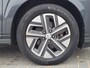 Hyundai Kona Electric EV Comfort 64 kWh / 3 Fasen Laden /CCS Snelladen / WLTP bereik 484 km / Dealer onderhouden / Apple Carplay / Android Auto / Camera / Kreil audio / DAB / Stuur-, en voorstoelverwarming