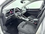 Volkswagen Golf 1.4 eHybrid Style | PHEV | Stuur + stoelverwarming | Trekgewicht 1500kg | Memory | Massage | Navigatie | Parkeersensoren | Lm-wielen |