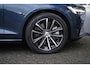 Volvo V60 2.0 T6 Plug-in hybrid AWD Plus Dark | Sport Stoelen | Harman/Kardon Audio | Stoel & Stuurverwarming | Verwarmbare voorruit | 360 Camera |