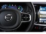 Volvo V60 2.0 T6 Plug-in hybrid AWD Plus Dark | Sport Stoelen | Harman/Kardon Audio | Stoel & Stuurverwarming | Verwarmbare voorruit | 360 Camera |