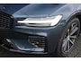 Volvo V60 2.0 T6 Plug-in hybrid AWD Plus Dark | Sport Stoelen | Harman/Kardon Audio | Stoel & Stuurverwarming | Verwarmbare voorruit | 360 Camera |