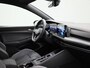 Volkswagen Golf Variant 1.5 eTSI R-Line | Automaat | Apple Carplay/Android Auto | Parkeersensoren | Cruise Control | Stoelverwarming | Lichtmetalen Velgen |