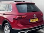Volkswagen Tiguan 1.4 TSI eHybrid Business Plug-In / Dealer onderhouden / 1.800 kg trekgewicht / 245 PK / Panorama schufdak / Leder comfortstoelen met Memory / Virtual Cockpit / Stuur- en stoelverwarming / Camera 360° / 18"LM wielen/