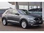 Volkswagen T-Roc 1.0 TSI 110pk Style Business | Navigatie | Camera | PDC | Elektrische Achterklep