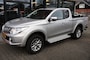 Mitsubishi L200 2.4 DI-D CLUB CAB INTENCE 4WD VAN