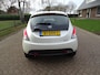 Lancia Ypsilon 0.9 TwinAir Platinum magic parking, parelmoerlak!