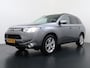 Mitsubishi Outlander 2.0I AUT. 7-Persoons Trekhaak Ecc Cruise Control Keyless Intense+ Bluetooth Lmv 18" Privacy Glas Rockford-Fosgate®-Audio Origineel Nederlandse Auto 1.600kg trekvermogen Slechts 1.425kg