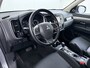 Mitsubishi Outlander 2.0I AUT. 7-Persoons Trekhaak Ecc Cruise Control Keyless Intense+ Bluetooth Lmv 18" Privacy Glas Rockford-Fosgate®-Audio Origineel Nederlandse Auto 1.600kg trekvermogen Slechts 1.425kg