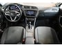 Volkswagen Tiguan 1.5 TSI 150pk Elegance | IQ. Light | Panoramadak | Trekhaak | 100% (Dealer) onderhouden label