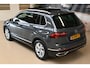 Volkswagen Tiguan 1.5 TSI 150pk Elegance | IQ. Light | Panoramadak | Trekhaak | 100% (Dealer) onderhouden label
