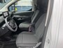 Peugeot e-Partner 136 L2 50 kWh | Navi | 360 Camera | PDC voor en achter | | 11 kW lader | Achterdeuren zonder ruit | Airco| 11 kW lader | Achterdeuren zonder ruit | Airco