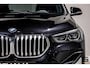 BMW X1 XDrive25e High Executive|NAP|1eig|Pano|HUD|Trekhaak
