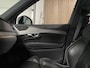 Volvo XC90 T8 AWD Recharge R-Design Long Range Trekhaak | 455pk | Adaptieve Cruise Control | Stoel en Stuurwielverwarming | Parkeercamera | Full LED Meesturende koplampen | Pilot Assist | BLIS Dode Hoek Detectie | Elektrische voorstoelen geheugen | Leder Alcantara R-Design Contour stoelen wit stiksel met bies | Zitting verlenging voorstoelen | Lederen dashboard | 20 Inch | Keyless Drive | Parkeersensoren voor+achter | Elektrisch bedienbare achterklep | Geïntegreerde zongordijnen achterportieren | Verlichte instaplijsten | 7-Persoons | 4-Zone Climate Control | DAB Radio | Apple Carplay/Android Auto | Volvo On Call met mobiele App functie | Onyx Black Metallic |