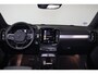 Volvo XC40 T5 Recharge Plus Dark - Panorama/schuifdak - IntelliSafe Assist - Harman/Kardon audio - Parkeercamera achter - Parkeersensoren voor & achter - Elektr. bedienb. voorstoelen met geheugen links - Draadloze tel. lader - Extra getint glas - 19' LMV