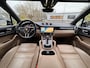 Porsche Cayenne 3.0 Schuifdak Leer Navigatie BOSE Camera Sport Chrono Stoelventilatie